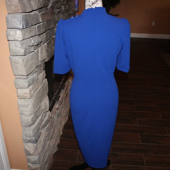 Donna Morgan 3 Button Sheath Dress - Picture 6 of 8